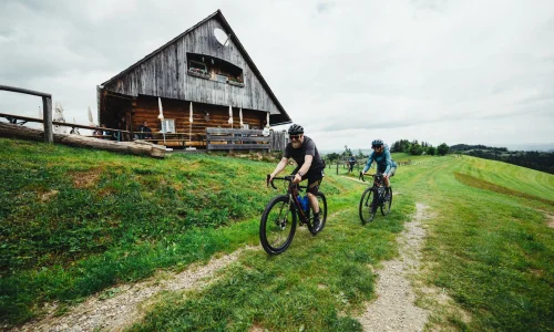 Gravelei Gravel Event Biker